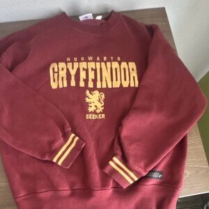 Gryffindor Seeker Crewneck Sweatshirt - Maroon